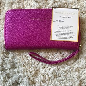 ADRIENNE VITTADINI CHARGING WALLET 💫💫